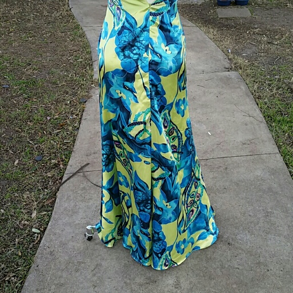 Fiesta Strapless Maxi Empire Waist Dress - Picture 4 of 6